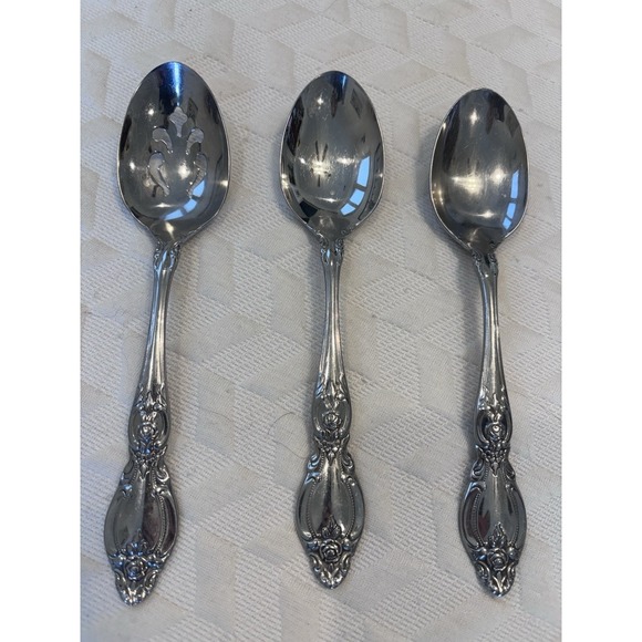 Oneida Other - Oneida FREDERICK II 8.5 Serving Spoons (3) Stainless Heirloom Glossy‎ Silverware
